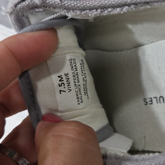 Sincerely Jules Gray Sneakers Sz 7.5 Gentle Used Excellent Conditions - Picture 4 of 9